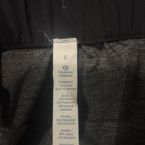 Lululemon On The Fly Short (3") size 8 - Picture 5 of 9